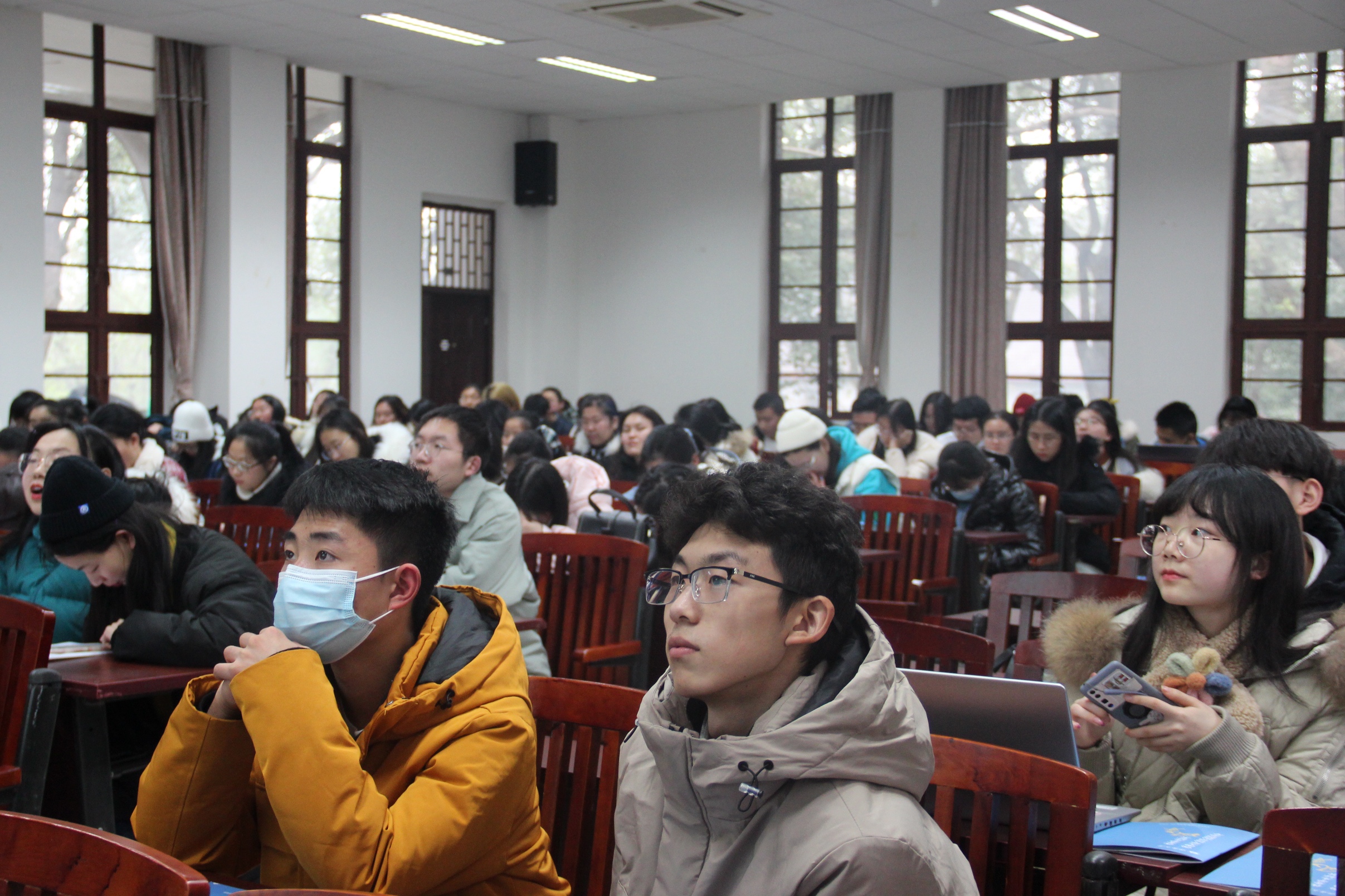 源于英国举办标兵巡讲大会1.JPG