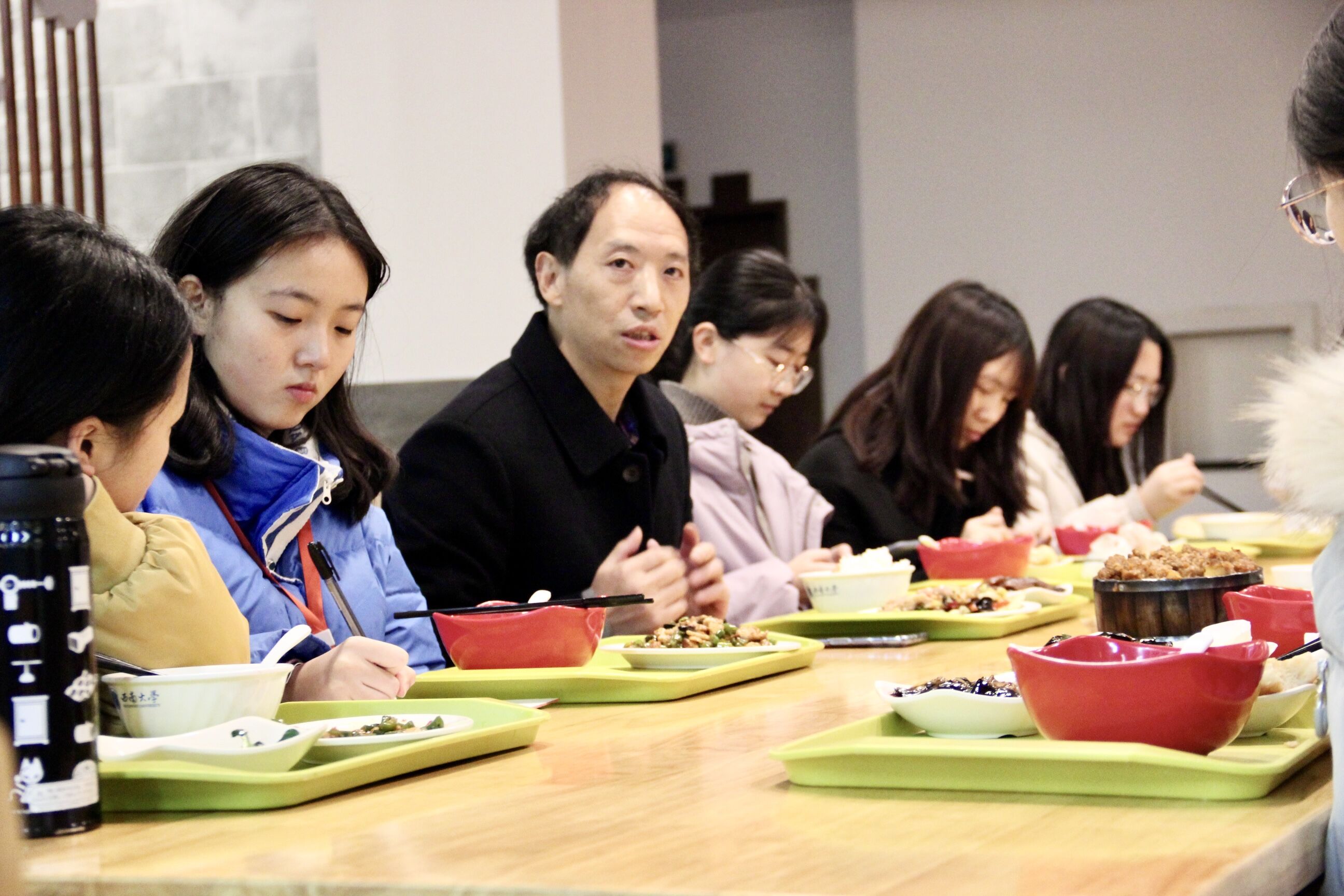 教授晚餐会2.JPG